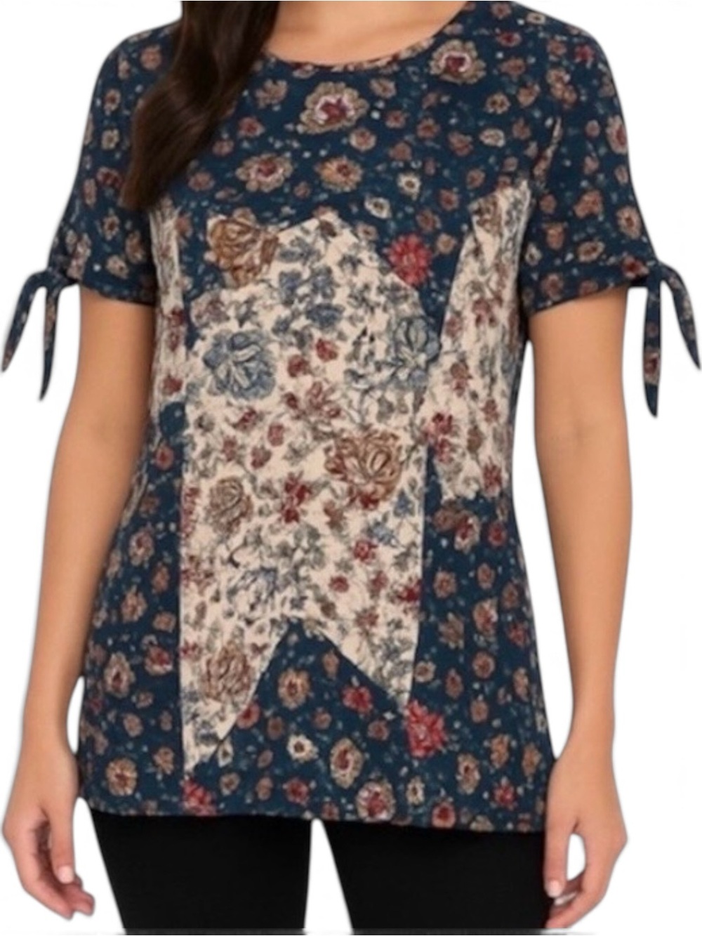 Westport Women's Top, PL. Short Sleeves Split Ties Floral Multicolor.
Soft